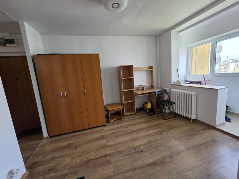 Chisinau intersectie Pantelimon, Delfinului, 10 minute Mega Mall,